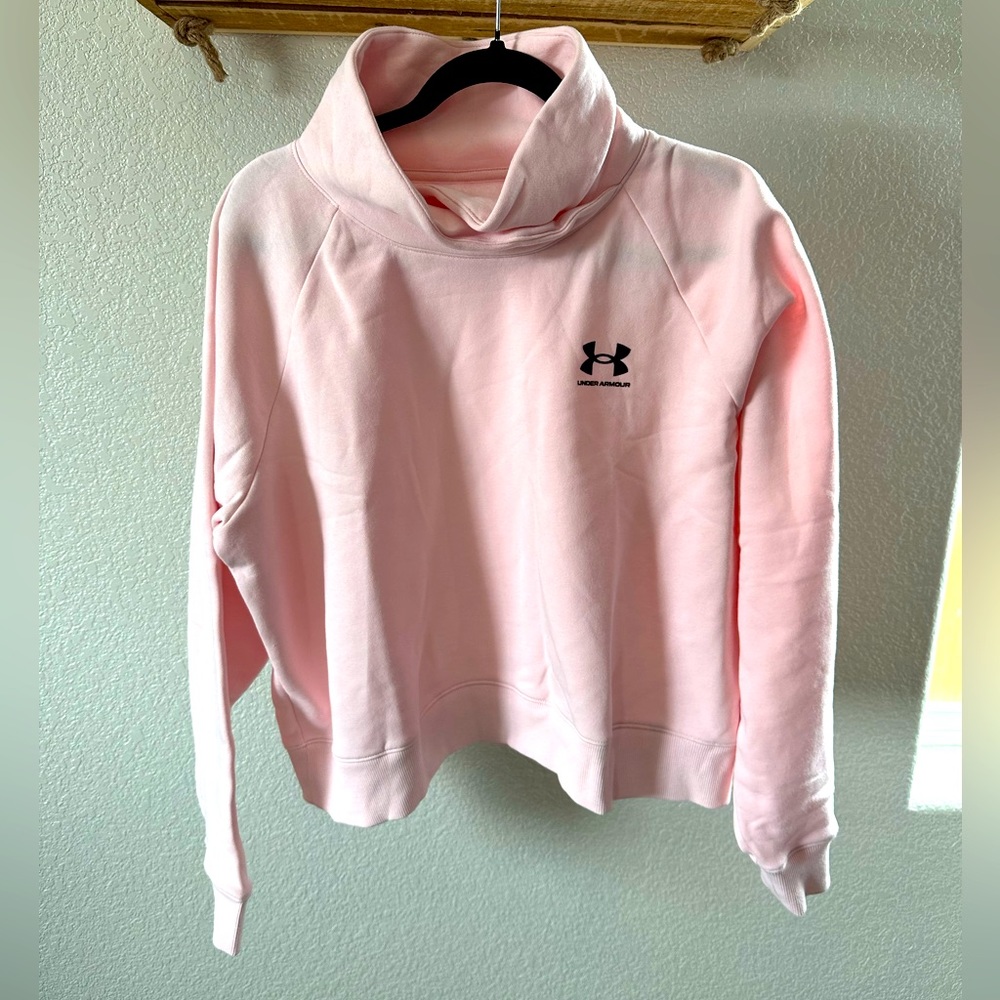 Women’s Under Armour Pullover